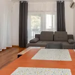 Apartamento Martin Makarska, Close To The *